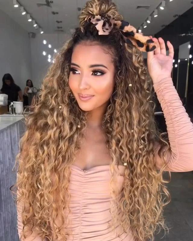 Long Curly Blonde Wig Nautral Daily Wear