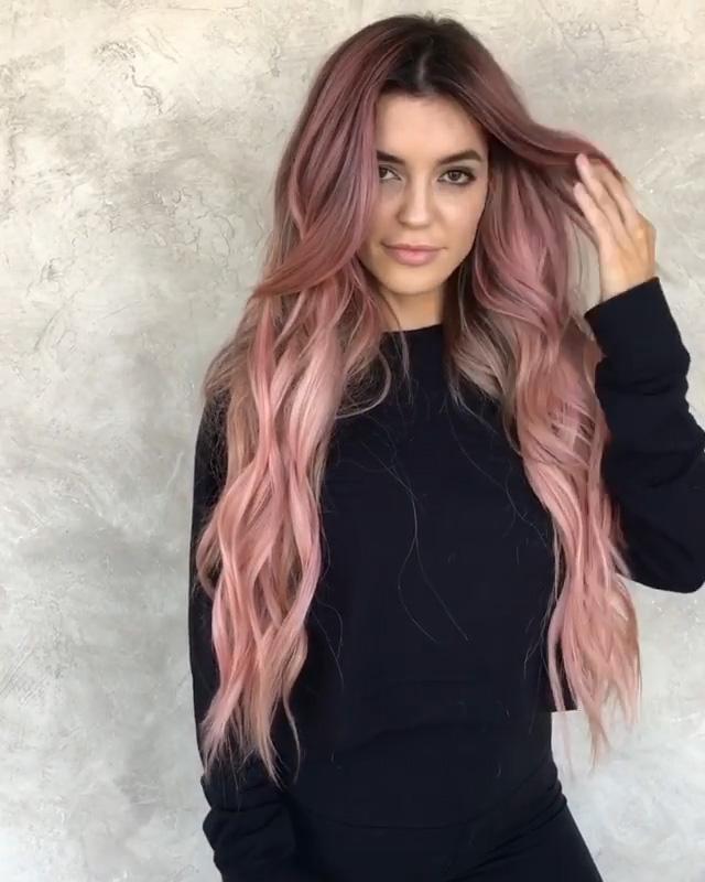 Lovely pink wig for fashion women